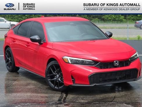 Used 2025 Honda Civic Sport image 1