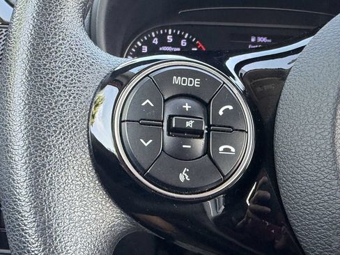 Used 2022 Kia Soul S FWD image 28