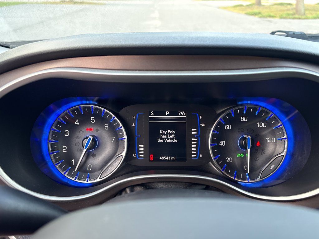 Used 2021 Chrysler Voyager LX FWD image 6