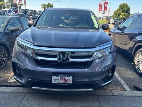 Used 2022 Honda Pilot Touring image 2