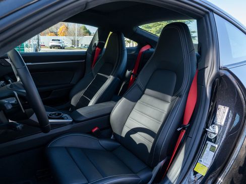 Certified 2023 Porsche 911 Turbo image 5