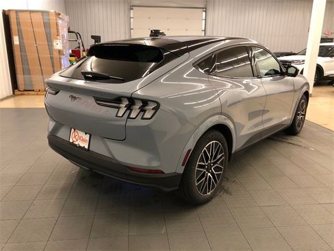 Used 2025 Ford Mustang Mach-E Premium image 11