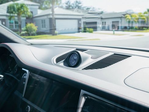 Used 2024 Porsche Macan GTS image 44