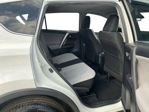 Used 2018 Toyota RAV4 XLE image 23