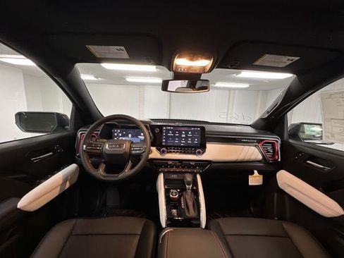 New 2026 GMC Canyon AT4X image 21