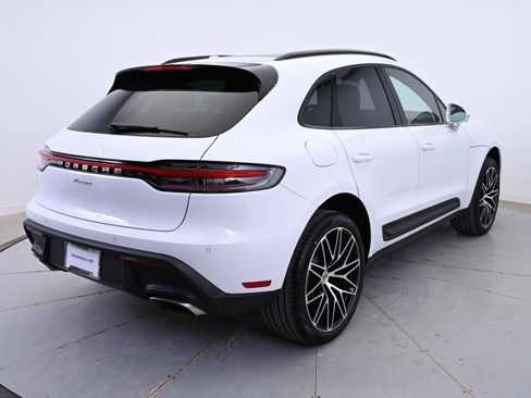 Used 2025 Porsche Macan image 7
