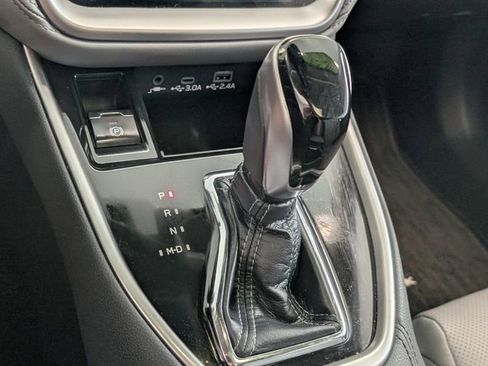 Used 2023 Subaru Outback Limited image 22