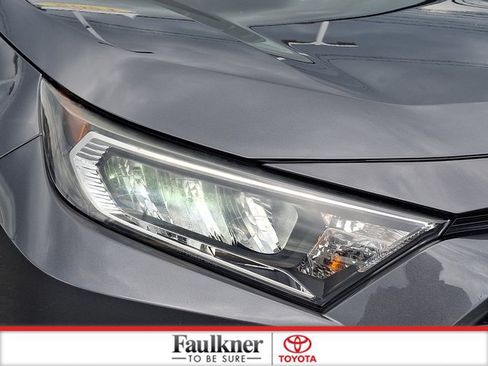Certified 2021 Toyota RAV4 XLE AWD/4WD image 9