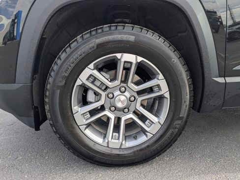 Used 2025 GMC Terrain Elevation AWD/4WD image 35