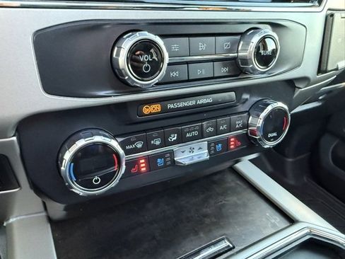 Used 2022 Ford F250 Lariat w/ Lariat Ultimate Package image 5