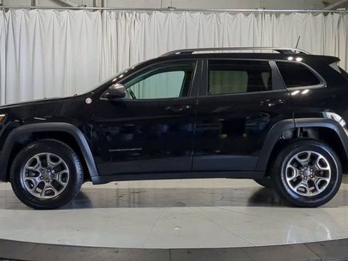 Used 2020 Jeep Cherokee Trailhawk w/ Cold Weather Group AWD/4WD image 6
