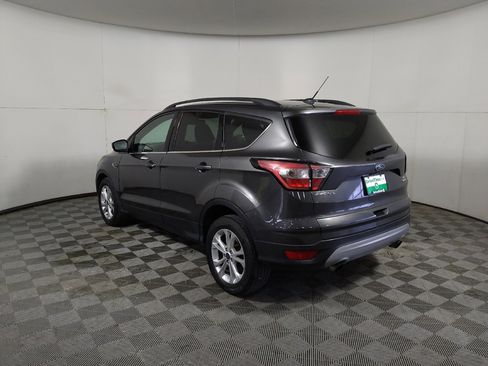 Used 2018 Ford Escape SE w/ Ford Safe & Smart Package FWD image 5