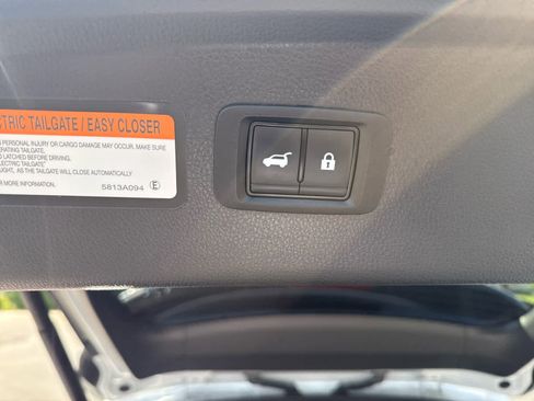 Used 2024 Mitsubishi Eclipse Cross SE image 16