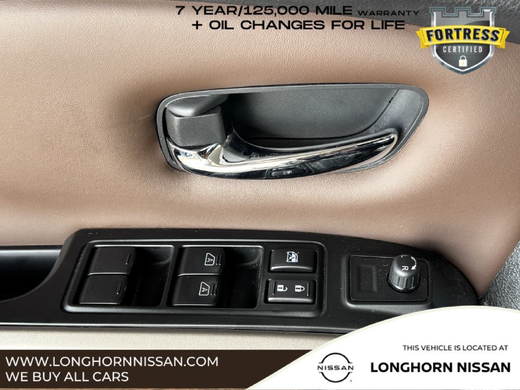Used 2024 Nissan Titan Platinum Reserve w/ Moonroof Package AWD/4WD image 23