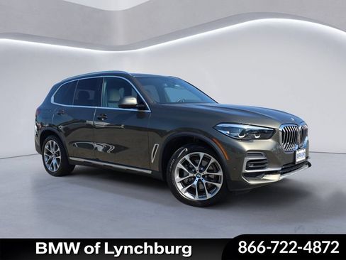 Used 2022 BMW X5 xDrive40i w/ Premium Package AWD/4WD image 1