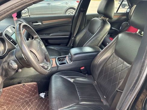 Used 2020 Chrysler 300 C w/ Sun, Sound & Nav Package image 10