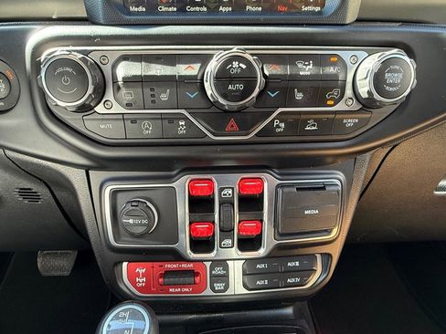 Used 2022 Jeep Gladiator Rubicon w/ LED Lighting Group image 25
