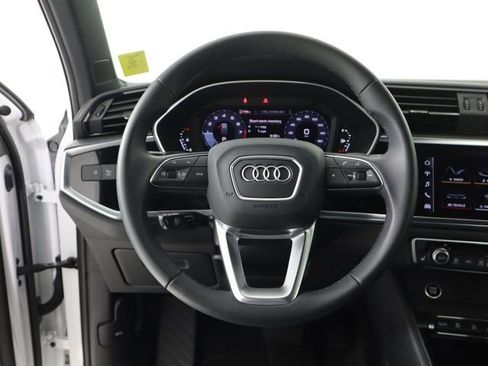 Certified 2025 Audi Q3 2.0T Premium w/ Convenience Package image 20