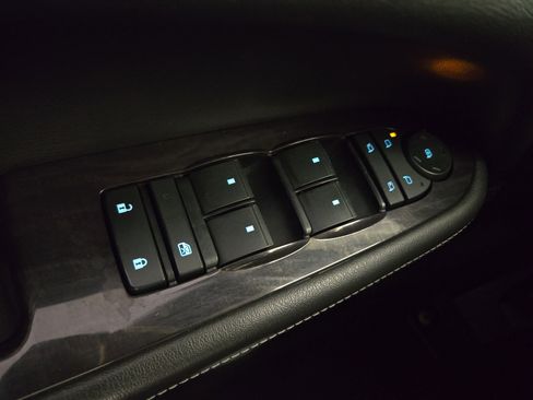 Used 2017 Buick Enclave Premium w/ Experience Buick Package image 28