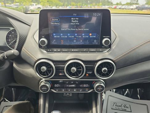 Used 2022 Nissan Sentra SR w/ SR Premium Package FWD image 21