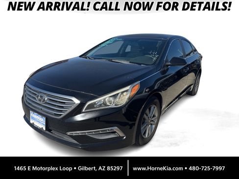 Used 2015 Hyundai Sonata SE image 1