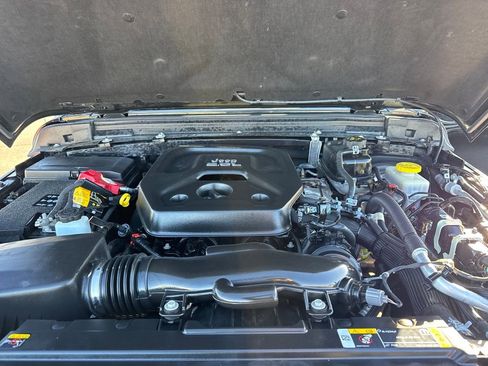 Used 2021 Jeep Wrangler Unlimited Sport image 26