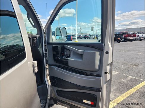 Used 2020 Chevrolet Express 2500 Extended w/ Enhanced Convenience Package RWD image 45