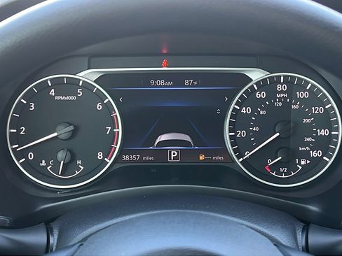Used 2024 Nissan Sentra SV FWD image 21