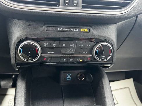 Used 2022 Ford Escape SE w/ Convenience Package image 15