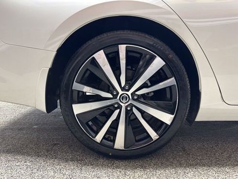 Used 2021 Nissan Altima 2.5 SR w/ SR Premium Package image 20