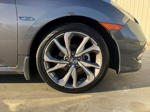 Used 2019 Honda Civic Touring image 28