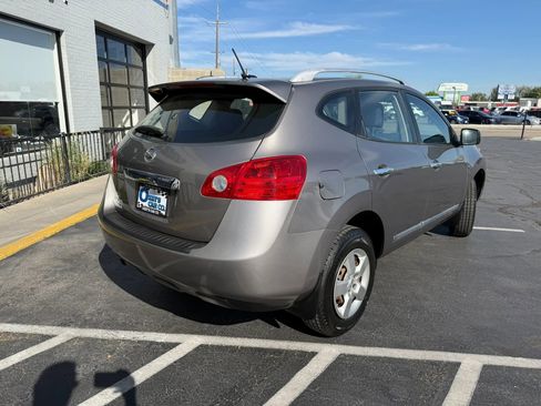 Used 2014 Nissan Rogue S w/ Convenience Package FWD image 7