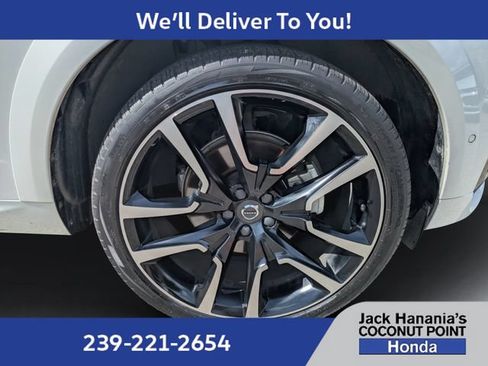 Used 2024 Volvo XC60 B5 Ultimate w/ Protection Package Premier AWD/4WD image 10
