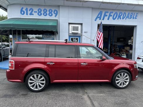 Used 2018 Ford Flex Limited w/ Class III Trailer Tow Package FWD image 7