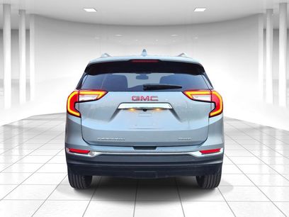 Used 2024 GMC Terrain SLT