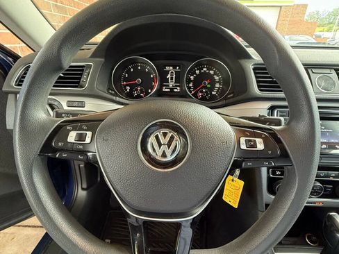 Used 2017 Volkswagen Passat 1.8T S image 11