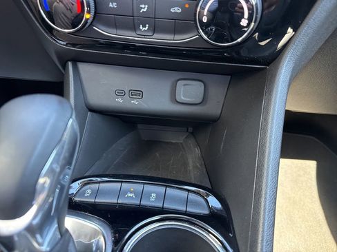 Certified 2024 Buick Encore GX Sport Touring image 28