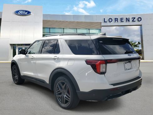New 2026 Ford Explorer ST-Line w/ ST-Line Street Pack image 6
