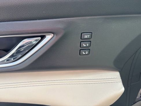 Used 2020 Subaru Ascent Limited w/ Technology Package AWD/4WD image 13