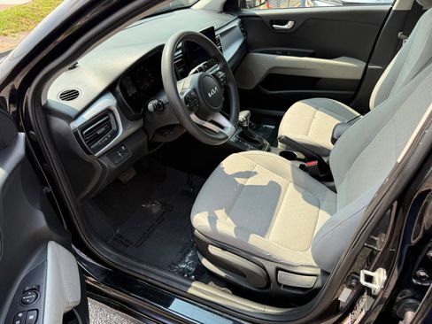 Used 2022 Kia Rio S FWD image 10