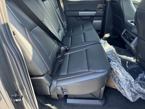 New 2026 Ford F250 Lariat w/ Black Appearance Package image 15