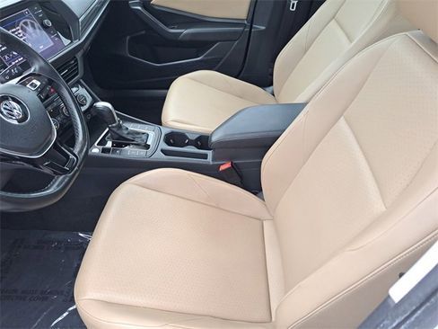 Used 2019 Volkswagen Jetta SEL image 25