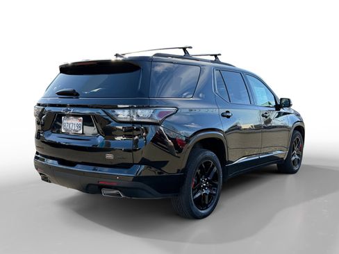 Used 2021 Chevrolet Traverse Premier w/ Redline Edition image 5