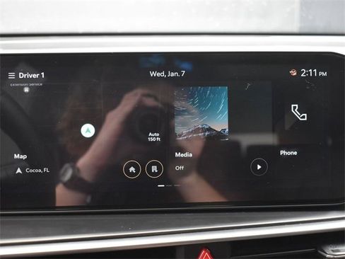 Certified 2025 Kia Sorento S w/ Panoramic Sunroof Package image 19