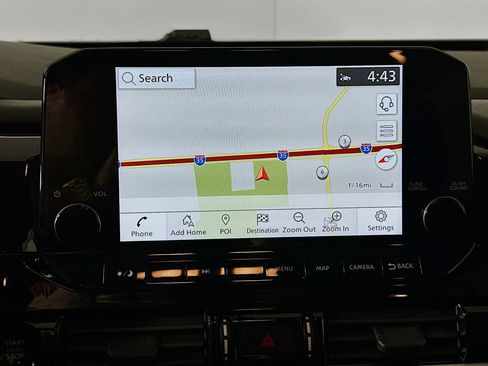 Used 2025 Nissan Pathfinder SL image 22