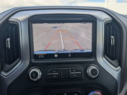 Used 2019 GMC Sierra 1500 SLT AWD/4WD image 16