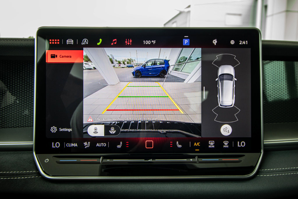New 2026 Volkswagen Tiguan SE R-Line FWD image 41