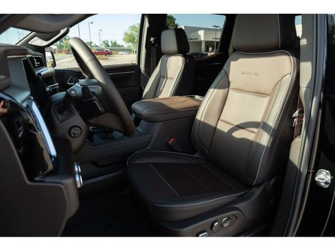 New 2026 GMC Sierra 1500 Denali AWD/4WD image 12