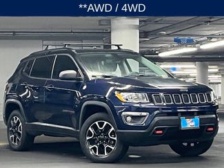 Used 2019 Jeep Compass Trailhawk w/ Leather Interior Group AWD/4WD video 3