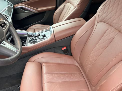 Used 2022 BMW X6 M50i w/ Executive Package AWD/4WD image 19